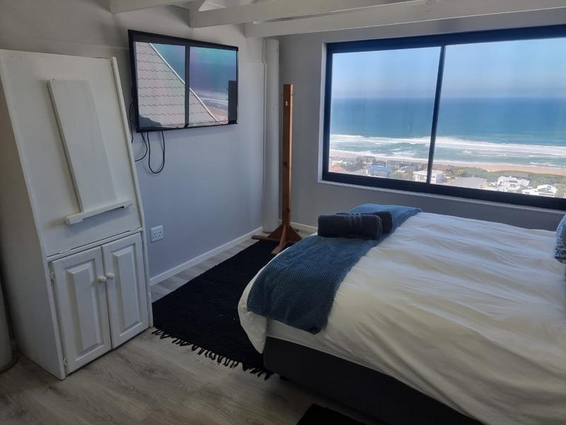 To Let 6 Bedroom Property for Rent in Outeniqua Strand Western Cape